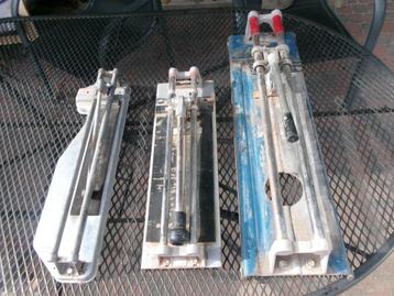 tegelsnijders ( 3 stuks ) beschikbaar voor biedingen