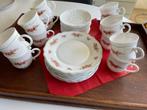 Vintage Arcopal bloemetjes koffieservies, Huis en Inrichting, Ophalen, Zo goed als nieuw