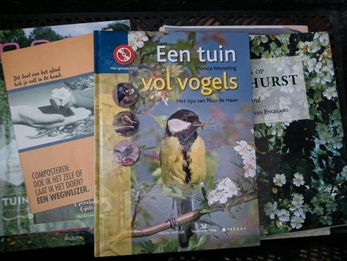 Monica Wesseling - Een tuin vol vogels, Boeken, Dieren en Huisdieren, Zo goed als nieuw, Vogels, Ophalen