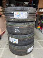 4 pneux a vendre, Auto-onderdelen, Banden en Velgen, Ophalen, Band(en)