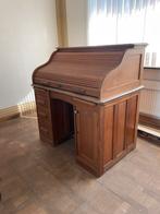 Eiken Amerikaans Bureau, Ophalen