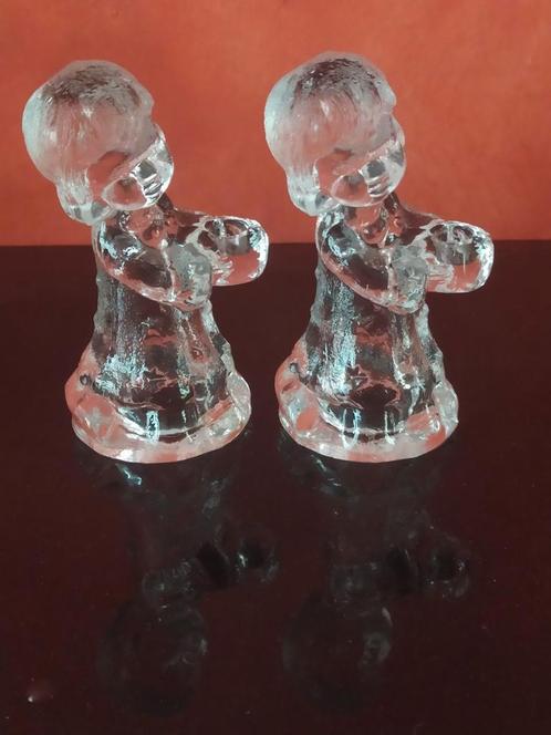 2 glazen kinderfiguurtjes, Antiek en Kunst, Antiek | Glaswerk en Kristal, Ophalen of Verzenden