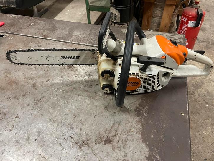 Kettingzaag Stihl ms 193c Tronçonneuse, Doe-het-zelf en Bouw, Gereedschap | Zaagmachines, Kettingzaag, Ophalen
