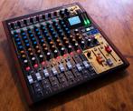 Tascam Model 12 Mixer/Interface, Muziek en Instrumenten, 10 tot 20 kanalen, Microfooningang, Zo goed als nieuw, Ophalen