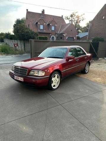 Mercedes c250 elegance oldtimer beschikbaar voor biedingen