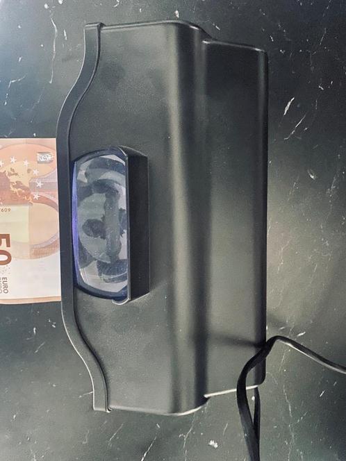 Détecteur de faux billets  (lampe UV) - Avec loupe, Timbres & Monnaies, Monnaies & Billets de banque | Accessoires, Détecteur de contrefaçon