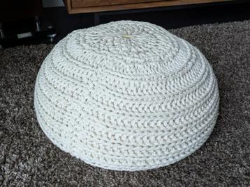 🌟 Overseas Pouf Natural Knitted Off White, €60 nieuw 🌟 beschikbaar voor biedingen