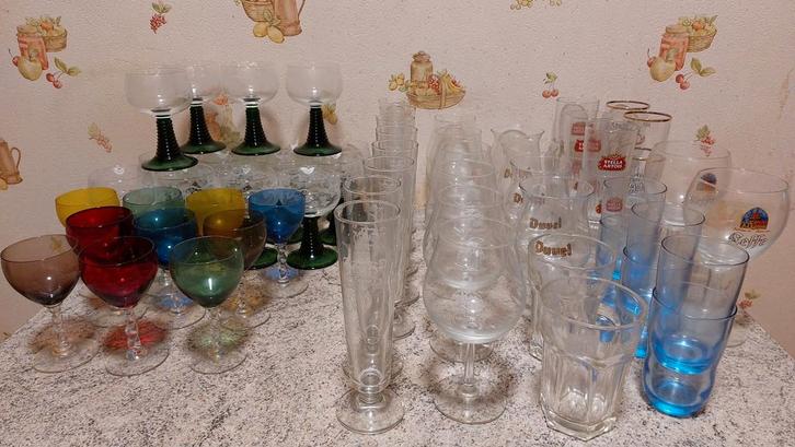 Glazen, Verzamelen, Glas en Drinkglazen, Zo goed als nieuw, Ophalen of Verzenden