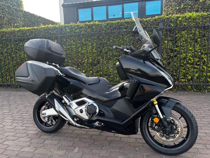 Honda Forza 750 ""3 koffers"", Motoren, Motoren | Honda, Bedrijf, Toermotor, meer dan 35 kW, 2 cilinders, Motorrijbewijs A, ABS