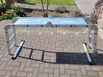 Multifold vouwladder beschikbaar voor biedingen