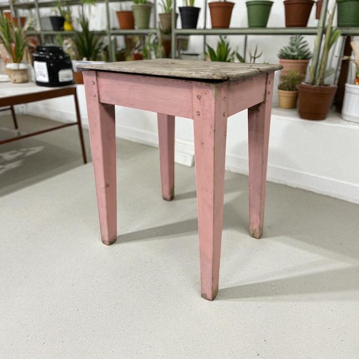 Vintage roze plantentafel / bijzettafel, Antiek en Kunst, Antiek | Meubels | Tafels, Ophalen of Verzenden