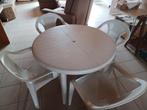 Witte ronde tuintafel met 4 stoelen in zeer goede staat, Tuin en Terras, Tuinsets en Loungesets, Ophalen, 4 zitplaatsen, Kunststof