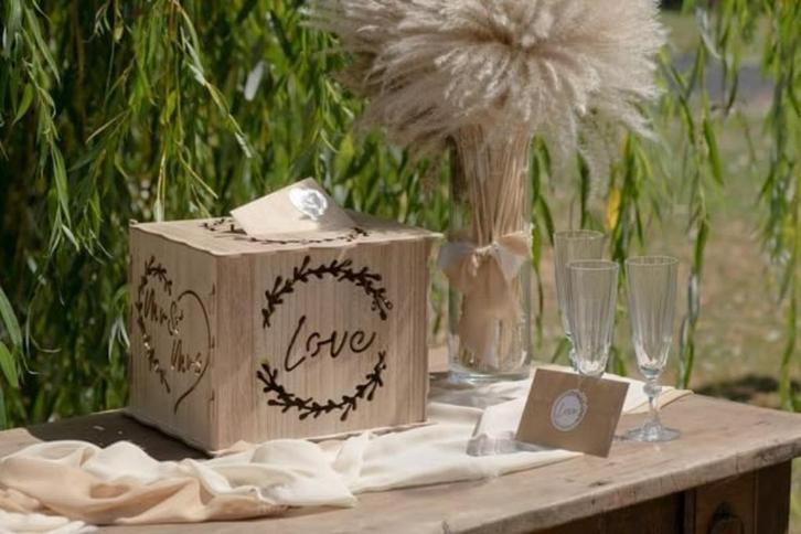 Trouwdecoratie - houten box enveloppes / enveloppendoos, Hobby en Vrije tijd, Feestartikelen, Zo goed als nieuw, Feestartikel
