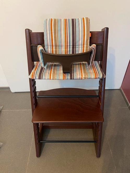 Triptrap walnoot ZO GOED ALS NIEUW + accessoires twv 373 eur, Kinderen en Baby's, Kinderstoelen, Ophalen