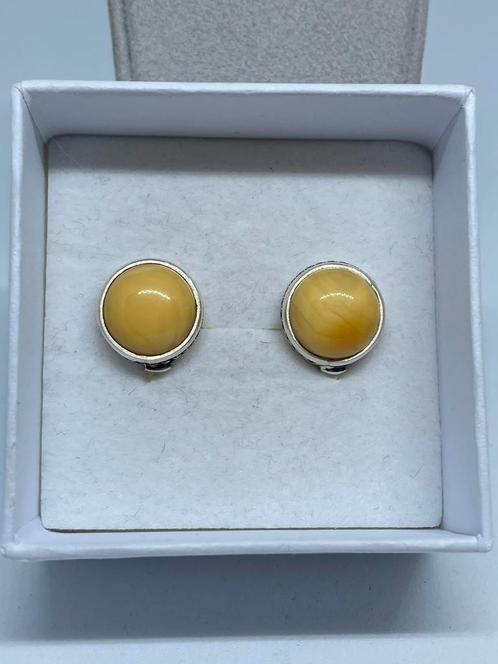 Prachtige zilveren oorbellen met Amber, Handtassen en Accessoires, Oorbellen, Nieuw, Knopjes of Stekers, Zilver, Geel, Met edelsteen