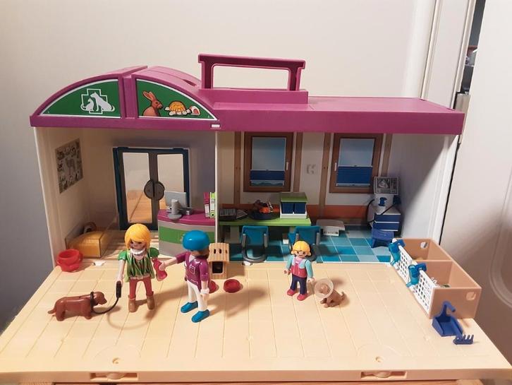 PLaymobil meeneem dierenkliniek - compleet, Kinderen en Baby's, Speelgoed | Playmobil, Zo goed als nieuw, Complete set, Ophalen of Verzenden