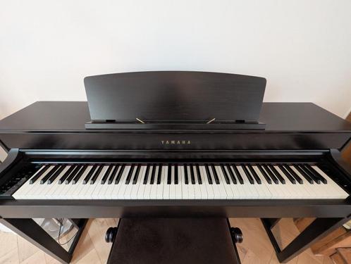 Yamaha Clavinova CLP-545 digitale piano, Muziek en Instrumenten, Piano's, Zo goed als nieuw, Piano, Bruin, Digitaal, Ophalen