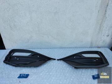 SEAT LEON IV BUMPERROOSTER LINKS beschikbaar voor biedingen