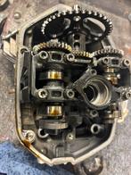 Bmw R1200RT LC cylinderkop L+R met klepdeksels, Ophalen, Gebruikt