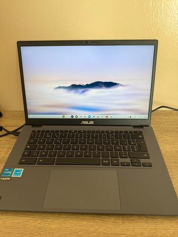 Asus Chromebook plus amper 1 week oud beschikbaar voor biedingen