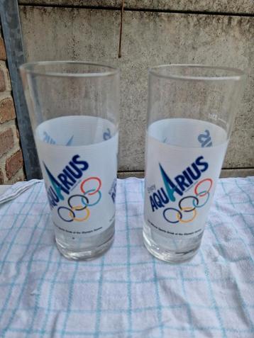 Glazen Aquarius  beschikbaar voor biedingen