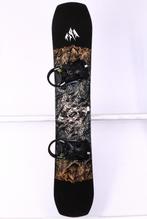 154 snowboard JONES MOUNTAIN TWIN 2024, CAMBER, Sport en Fitness, Snowboarden, Verzenden, Gebruikt, Board