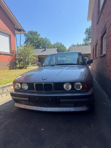 BMW E34 525i, Autos, Cuir, Argent ou Gris, 2500 cm³, Boîte manuelle