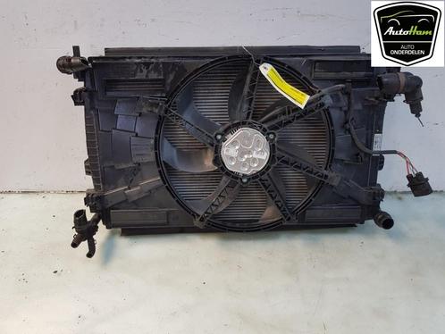RADIATEUR COMPLEET Seat Leon ST (5FF) (01-2012/08-2020), Auto-onderdelen, Airco en Verwarming, Seat, Gebruikt