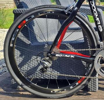 Carbon wielen SHIMANO C50 (bandjes) m/z cassette. beschikbaar voor biedingen