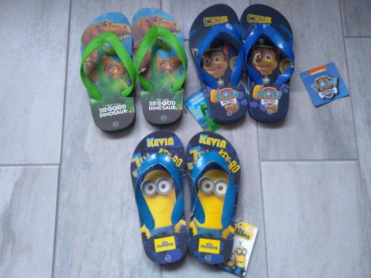 ✩ M28-29 - nieuwe zomerslippers, Kinderen en Baby's, Kinderkleding | Schoenen en Sokken, Nieuw, Overige typen, Jongen, Ophalen of Verzenden