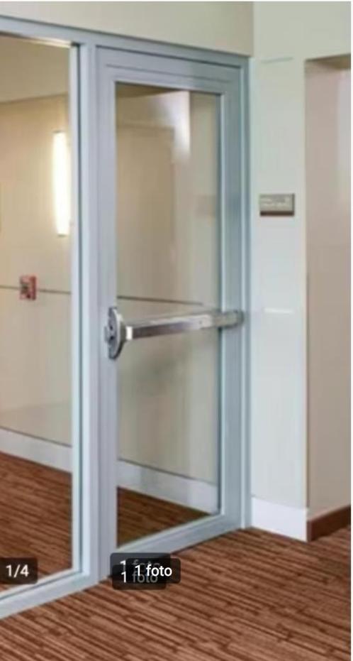 verschillende nooddeuren met pushbar, Doe-het-zelf en Bouw, Deuren en Vliegenramen, Gebruikt, Glas, Ophalen