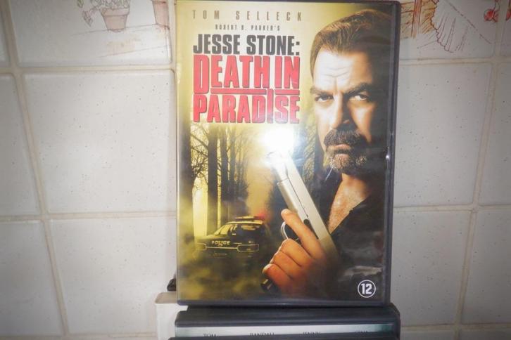DVD Death In Paradise.(Tom Selleck), Cd's en Dvd's, Dvd's | Actie, Zo goed als nieuw, Actie, Vanaf 12 jaar, Ophalen of Verzenden
