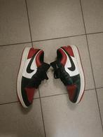 Jordan 1 red black white 42,5, Enlèvement, Utilisé, Chaussures
