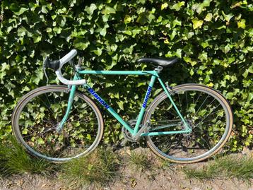 Retro koersfiets bianchi, Enlèvement, Comme neuf, Plus de 20 vitesses