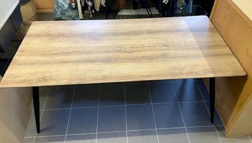 Moderne, stevige eettafel (zo goed als nieuw), Huis en Inrichting, Tafels | Eettafels, Zo goed als nieuw, 50 tot 100 cm, 150 tot 200 cm