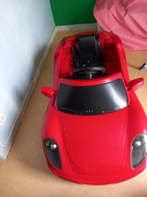 Ferrari kinderauto, Kinderen en Baby's, Speelgoed | Buiten | Accuvoertuigen, Gebruikt, Ophalen