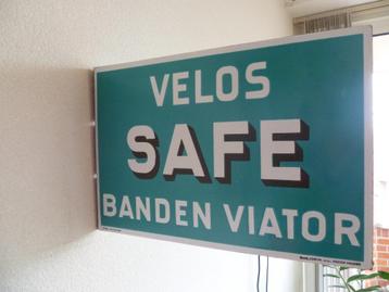 EMAILLE 2-ZIJDIG RECLAME BORD"VELOS SAFE BANDEN VIATOR"1949 beschikbaar voor biedingen