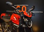 Ducati Monster 937 met SC Project demper & korte plaathouder, Naked bike, Bedrijf, 2 cilinders, 937 cc