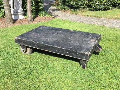 Industriële kar uit oude fabriek / industriële salontafel, Antiek en Kunst, Curiosa en Brocante, Ophalen
