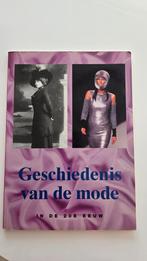 Geschiedenis van de mode, Ophalen of Verzenden, Zo goed als nieuw