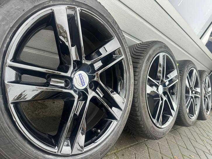 Orig. 17 inch Volvo S60 V70 S70 C70 S80 velgen winterbanden, Auto-onderdelen, Banden en Velgen, Banden en Velgen, Winterbanden