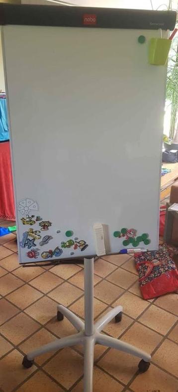 Tableau blanc magnétique de conférence NOBO barracuda beschikbaar voor biedingen