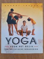 livre 'Yoga pour la famille', Sports & Fitness, Yoga & Pilates, Comme neuf, Enlèvement ou Envoi