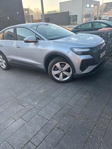 Audi Q4 Rétron, Autos, Cuir, Argent ou Gris, Achat, 4 portes