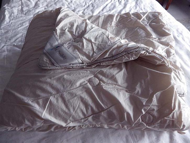 Winter Dekbed: (2 persoons) 100% Lamswol., Huis en Inrichting, Slaapkamer | Beddengoed, Zo goed als nieuw, Deken of Dekbed, Tweepersoons