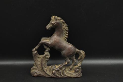 Steigerend paard - 19e eeuwse klokversiering, Antiek en Kunst, Kunst | Beelden en Houtsnijwerken, Ophalen of Verzenden