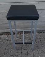 4 x barkrukken of hoge stoelen, Ophalen, Zo goed als nieuw