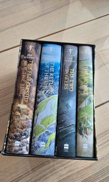 The Hobbit & The Lord of the Rings Boxed Set: Illustrated ed, Enlèvement, Comme neuf