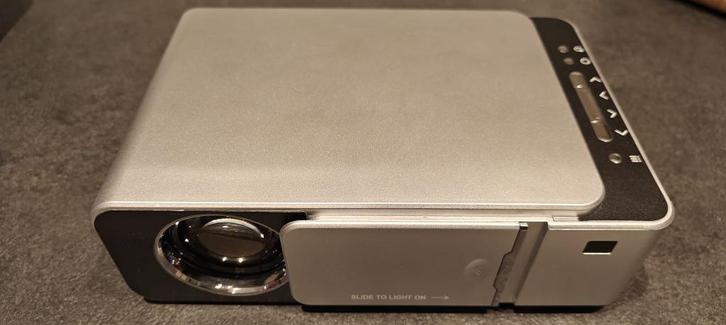 Alpo Tech Beamer – Full HD 1080P  – 3500 Lumen, Audio, Tv en Foto, Beamers, Zo goed als nieuw, LCD, HD (720), Ophalen of Verzenden