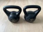 Twee kettlebells 8 kg - zwart - kunststof, Sport en Fitness, Fitnessmaterialen, Ophalen, Zo goed als nieuw, Kettlebell